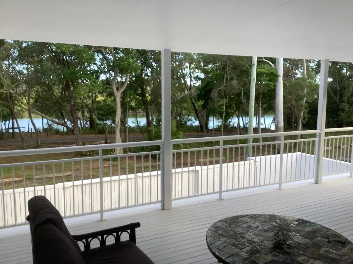 Raes By The River Noosa Heads Holiday home